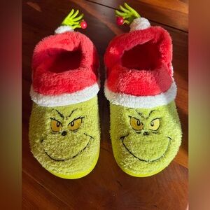 CROCS Grinch shoes
